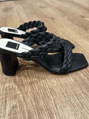 Dolce Vita Paily Braided Strap Block Heel Sandals Black Women’s Mule Heels 9.5